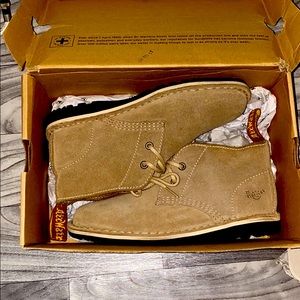 Dr Martens size 7 SUMMER SUEDE